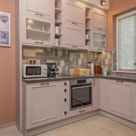 ~angels ~ Two شقة *